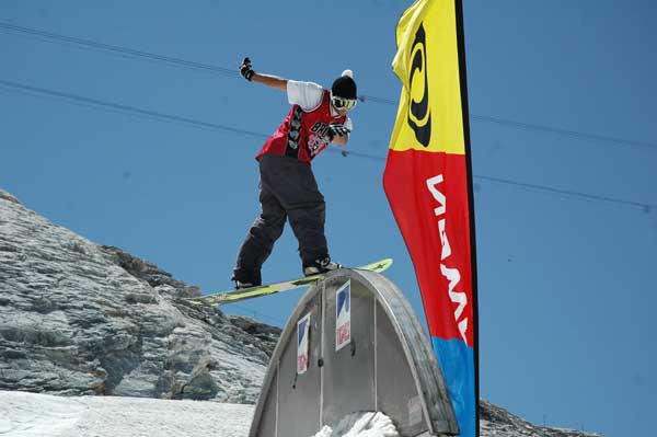Funkcamp corsi di snowboard e ski freestyle di Romina Masolini e Simone Panfili