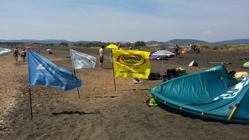 Campo di Mare: ragazzi tedeschi in difficoltÃ  salvati dagli istruttori di kitesurf