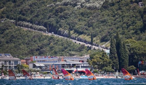 365 giorni al Campionato del mondo RS:X, windsurf olimpico a Tokyo 2020