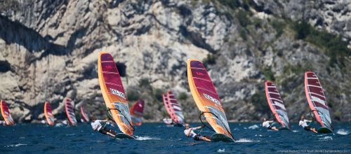 365 giorni al Campionato del mondo RS:X, windsurf olimpico a Tokyo 2020