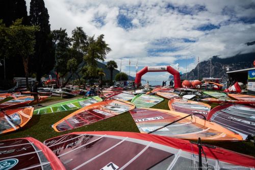 365 giorni al Campionato del mondo RS:X, windsurf olimpico a Tokyo 2020