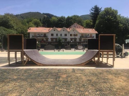 A Gambarie un\'altra novità: installata una pista di skateboard