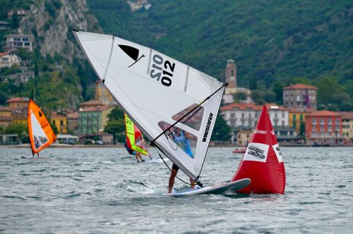 Mondiali Windsurfer DAY 4: i fratelli Nicolò e Sofia Renna protagonisti