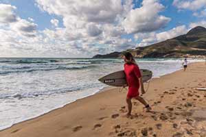 Didobeach Surf Day: tre giorni di spettacolo tra le onde di Buggerru