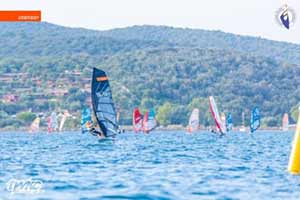 I NUOVI CAMPIONI 2020 DEL CAMPIONATO ITALIANO GIOVANILE WINDSURF SLALOM FOIL E PINNA