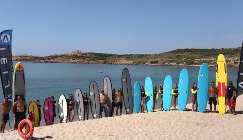 SurfCamp alla Marinedda: stage con il coach Nicola Bresciani