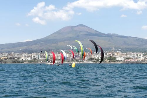 Kite Foil Open: a Torre Annunziata Boschetti consolida il primato