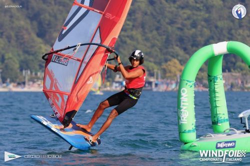 Assegnati a Torbole i titoli italiani Foil di windsurf