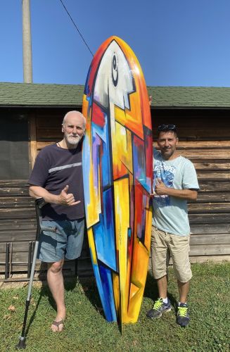 A Surfboard For Life: le onde incontrano la beneficenza 