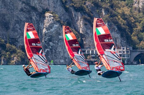 Day 2 Coppa Italia iQFoil-Ancora vento forte e altre 6 prove