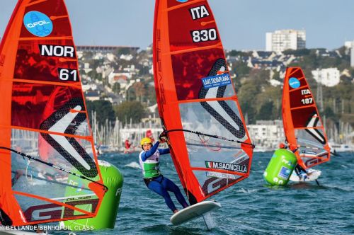 Argento di Manolo Modena agli europei iQFoil Youth; bronzo under 15 di Mattia Saoncella