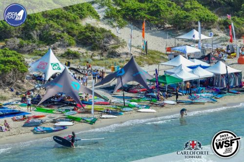 Mondiale Funboard slalom Y&J senza titoli per mancanza di vento-Successo per le serate musicali e culturali